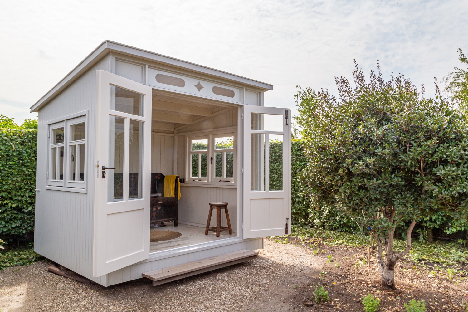 https://gemco.b-cdn.net/wp-content/uploads/how-to-transform-a-shed-into-tiny-house.jpg